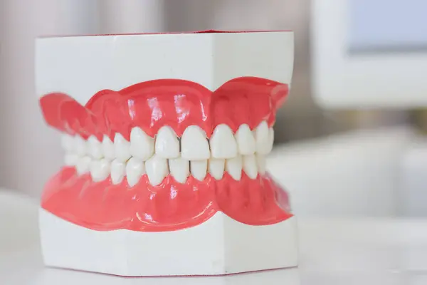 Discover If You Are a Candidate for Dentures in Monrovia CA Through Our Comprehensive Evaluation and Treatment Process